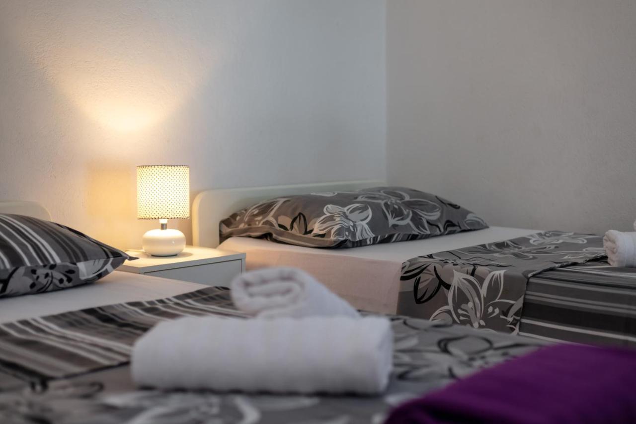 Holiday Home Barbara Trogir Luaran gambar