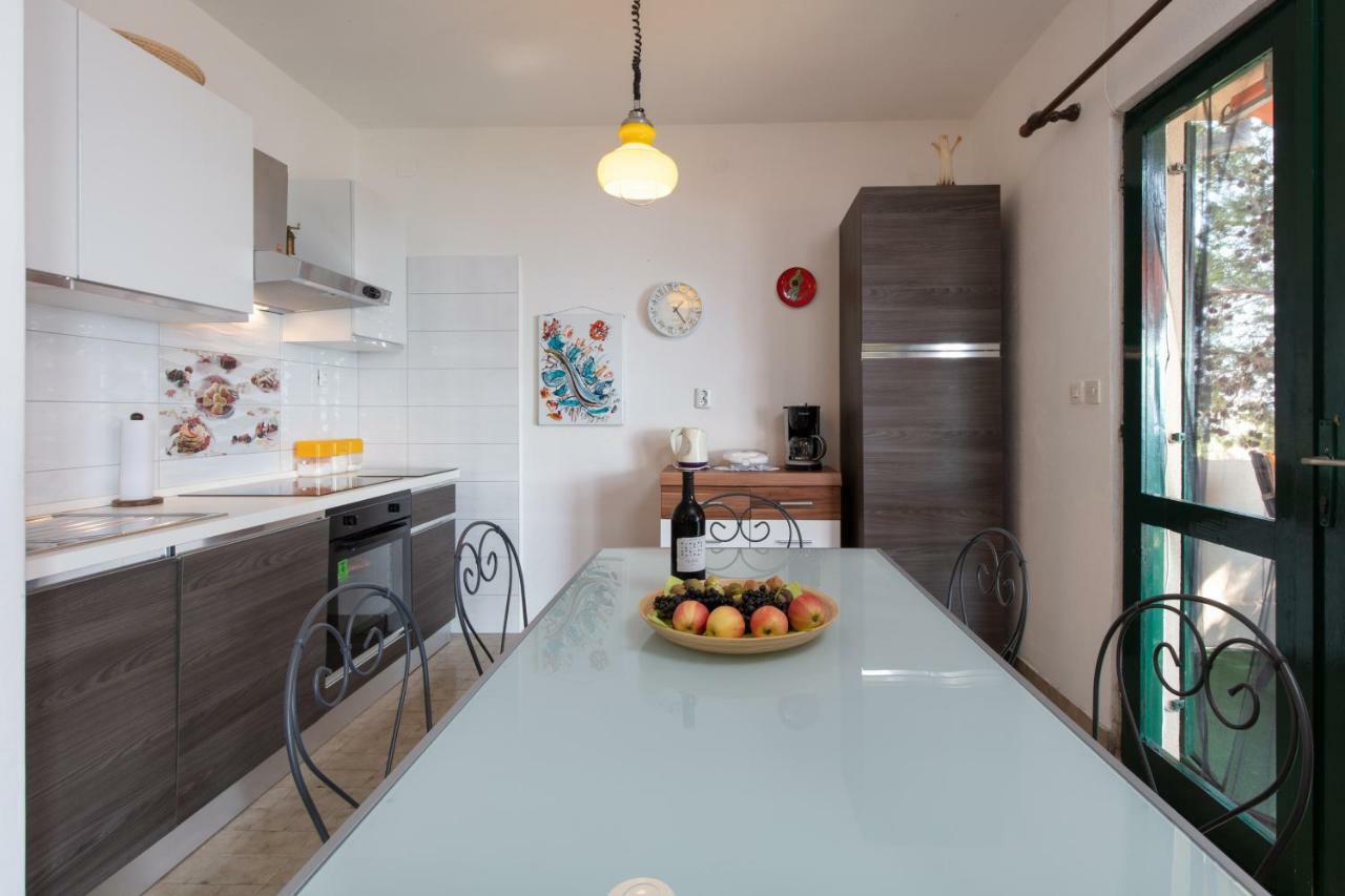 Holiday Home Barbara Trogir Luaran gambar