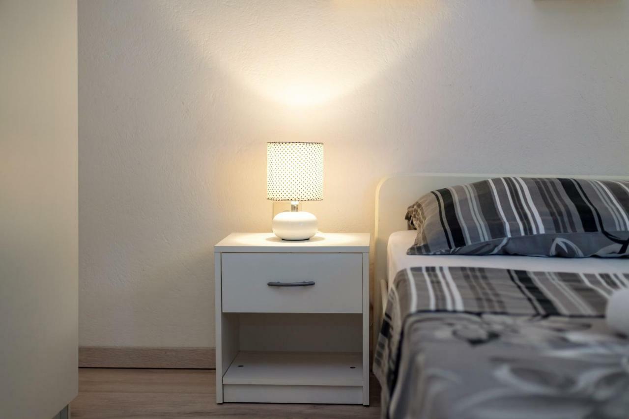 Holiday Home Barbara Trogir Luaran gambar