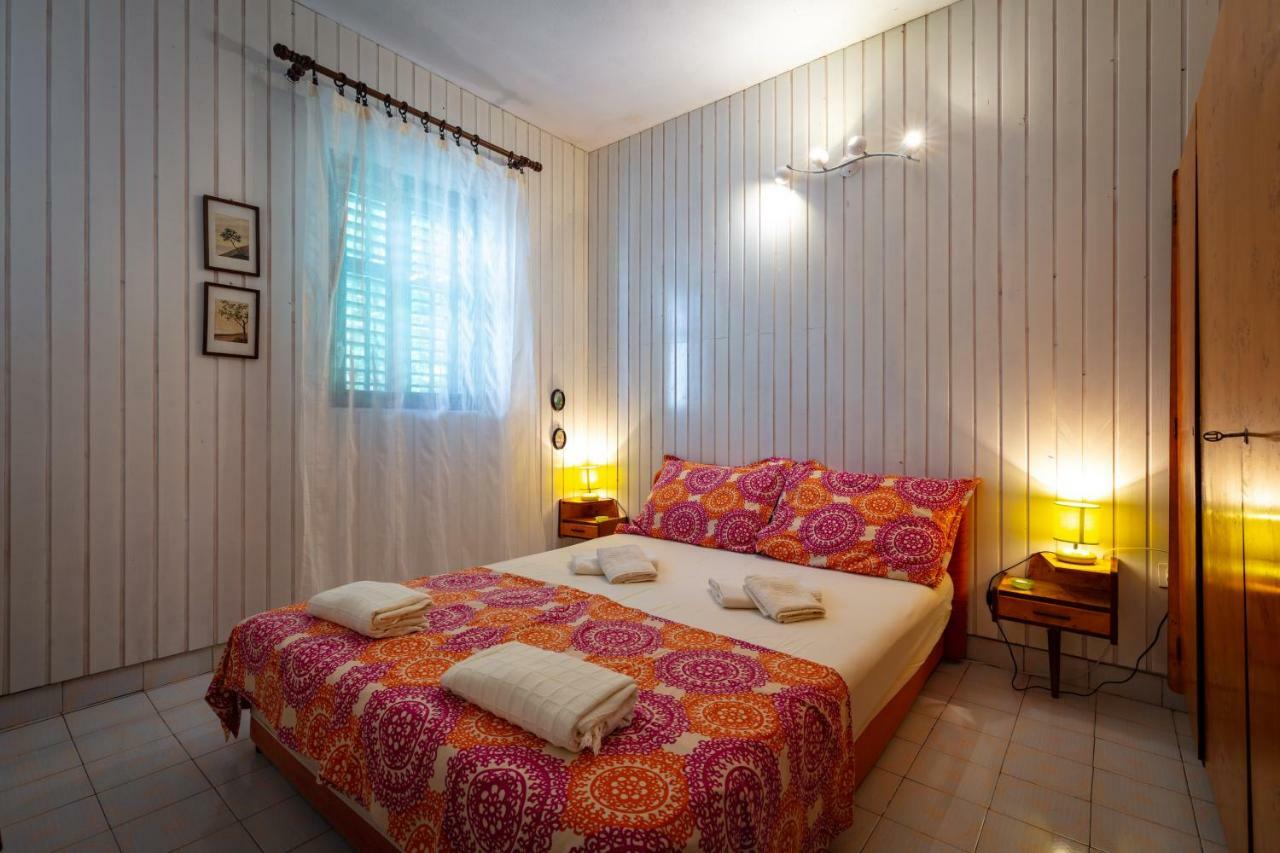 Holiday Home Barbara Trogir Luaran gambar