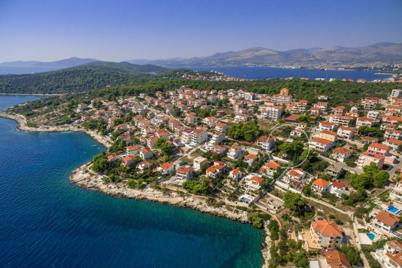 Holiday Home Barbara Trogir Luaran gambar